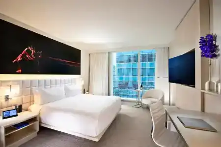 Hall Arts, Dallas, Curio Collection By Hilton - 52