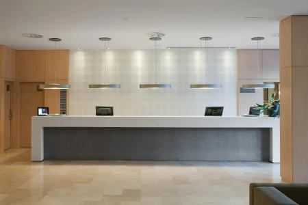 DoubleTree by Hilton Girona - 1