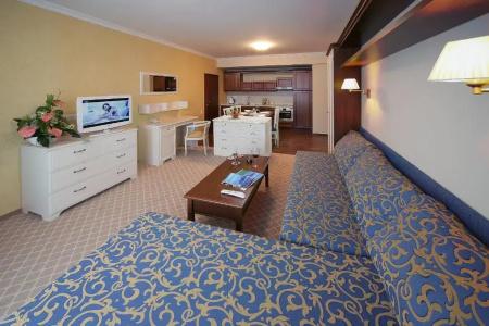 Residence & Club - 38