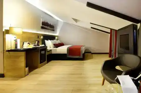 Ramada Encore Gebze - 2