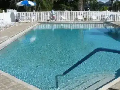 Gulfview Manor - 12