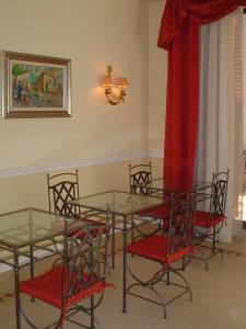 Petit Chateau - 18