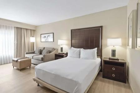 DoubleTree by Hilton - 41