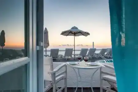 Artemis Suites - 79