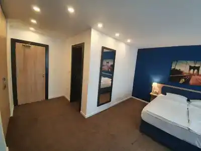 Premium Crown Suites - 32