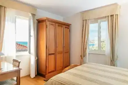Spongiola - 208