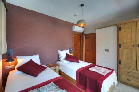 Volans Suites Villas - 30