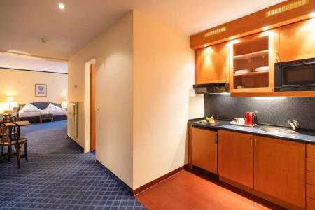 Plaza Schwerin; Sure Collection By Best Western - 232
