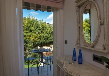 Anthemion Suites and Villas - 49