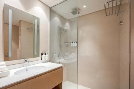 Holiday Inn & Suites Dubai Science Park, An Ihg - 38