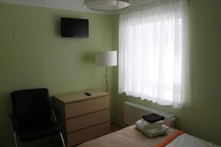 Martas Nams - 24