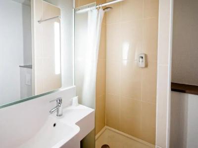 B&B Hôtel Mulhouse Centre - 42