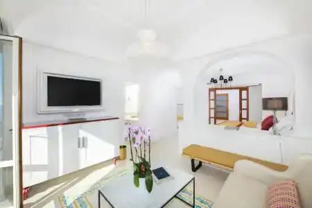 Eden Roc Suites - 373