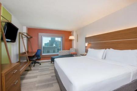 Holiday Inn Express-Central - 14