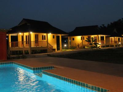 Country Retreat - 10