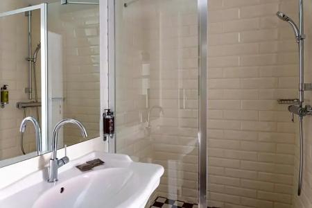 34B - Astotel - 79