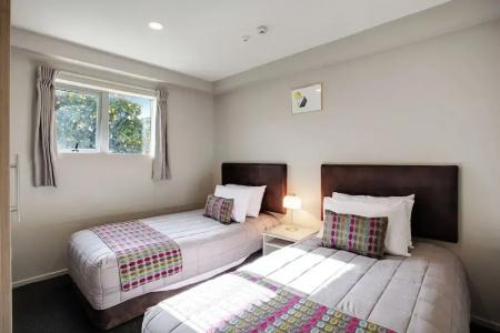 Ellerslie Palms - 43