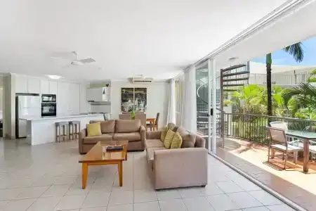 Noosa Tropicana - 202