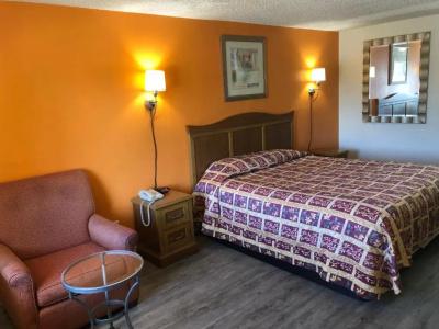 Anaheim National Inn - 44