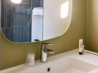 ibis Paris Canal Saint Martin - 39