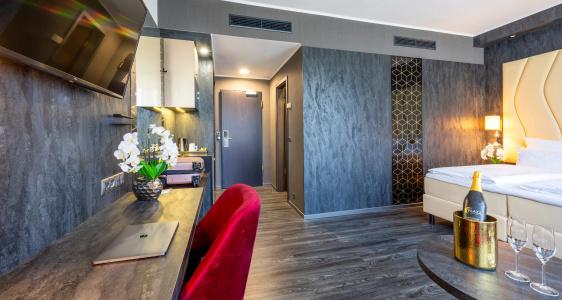 Plaza Schwerin; Sure Collection By Best Western - 106