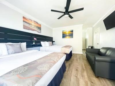 Hollywood Beachs - 128