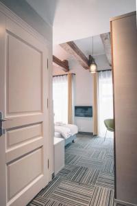 ApartFortune Old Town - 53