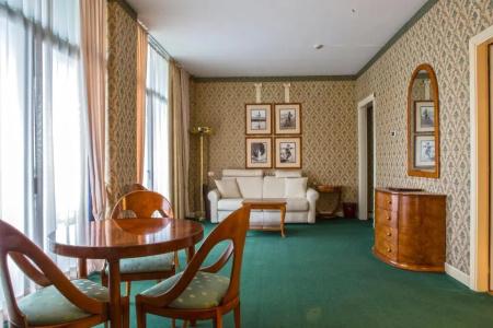 Grand Astoria - 93