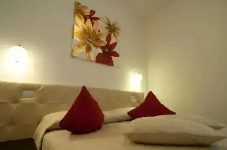 Ara Pacis Inn - 5