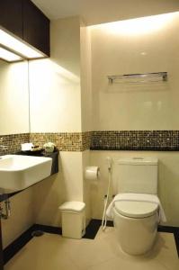 August Suites - 38