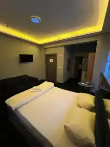 Near Suites - 5
