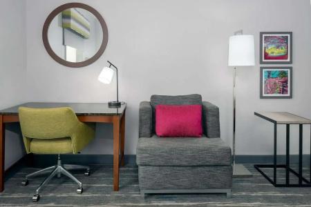 Hampton Inn & Suites/University Area - 53