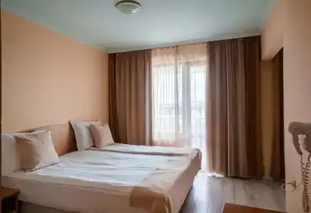 Perla Plaza - 55