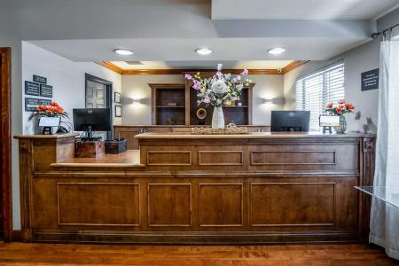 Country Inn & Suites by Radisson, at Mills, CA - 2