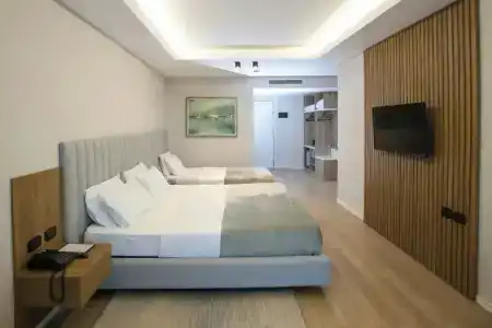 Vlora International - 78
