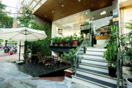 Obis Boutique - 19