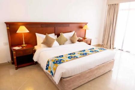 Golden Tulip - 118