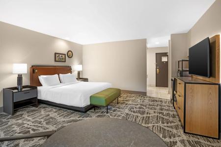 Best Western Plus Grantree Inn - 82