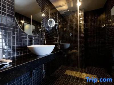 Triple L Patong Beach Phuket - 184