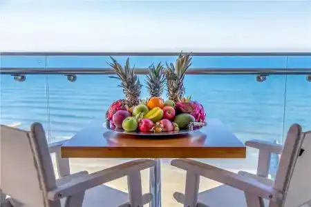 The Ciao Stelio Deluxe (Adults Only) - 13