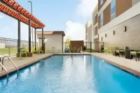 Home2 Suites By Hilton - 15