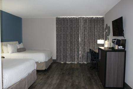 Howard Johnson Plaza by Wyndham - 5