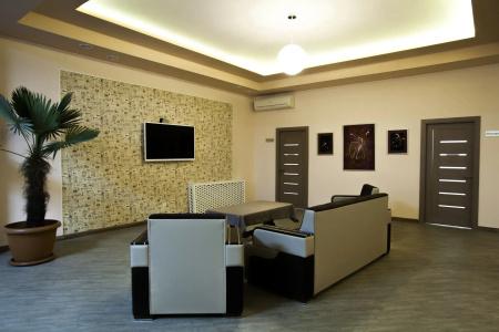 Holiday & Hostel - 1