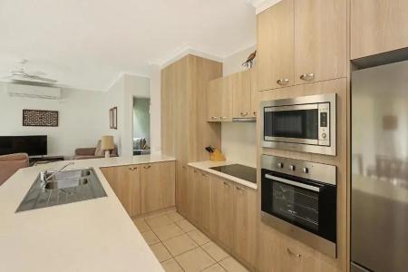 Noosa Tropicana - 40