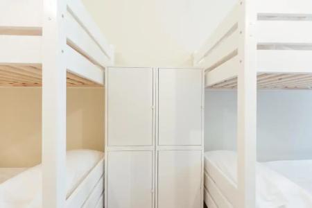 Tomato Backpackers - 55