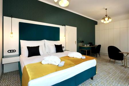Art Deco Wolker By Astoria & Medical Spa - 5