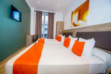Hôtel Parisien - 66