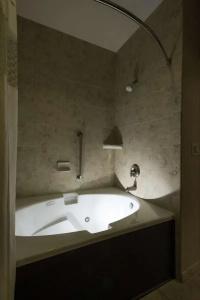 Hampton Inn & Suites I-20 - 73