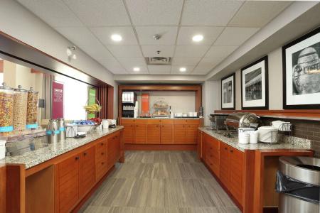 Hampton Inn & Suites by Hilton - 26