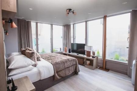 Clarendon Suites - 1